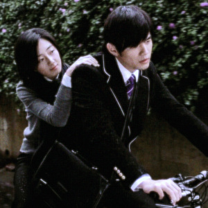 狗爷闯城中村 高清视频
